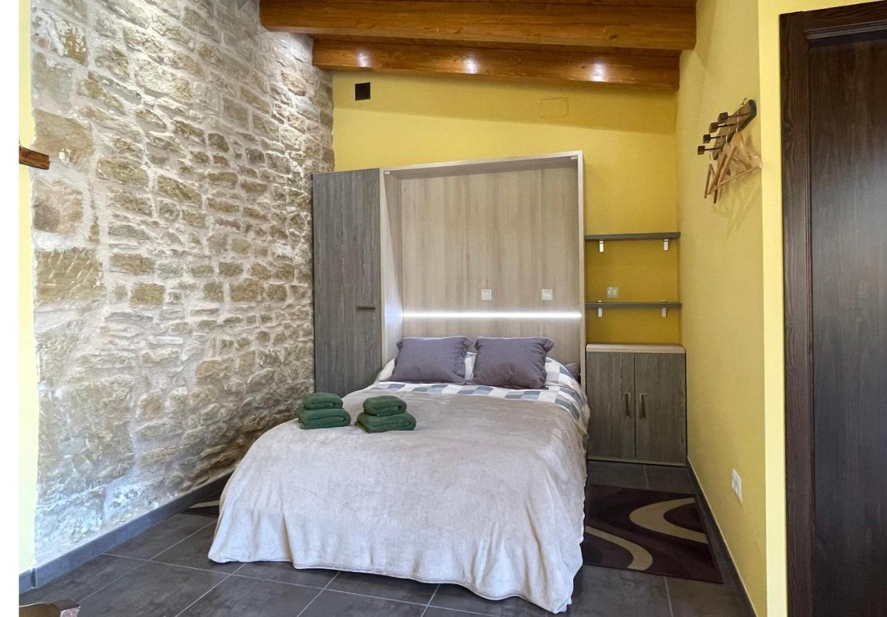 Apartamentos De Turismo Rural Las Eras Castelserás Exteriér fotografie