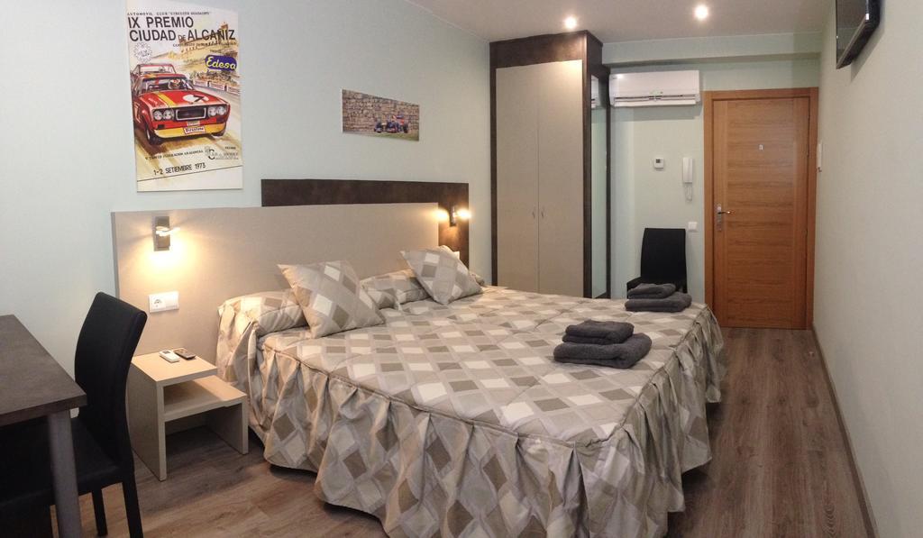 Apartamentos De Turismo Rural Las Eras Castelserás Exteriér fotografie